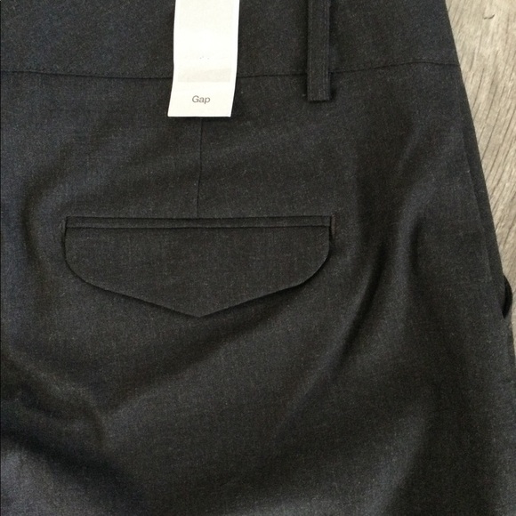 Women's Gap 2 XS Shorts Chino Khakis Bermuda Black Stretch Spandex NWT - Picture 8 of 8